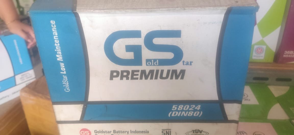 AKI GS GOLD STAR 580-24 (DIN80) - 80 AMPARE